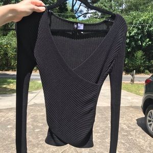 Black Divided Long-Sleeve Blouse